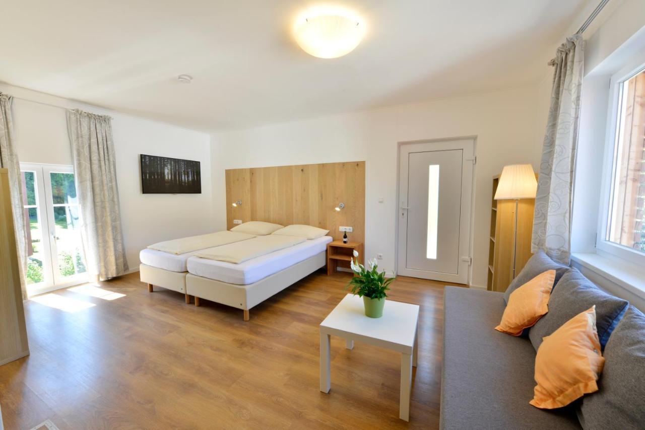 Pension Gambrinus Passau Bagian luar foto