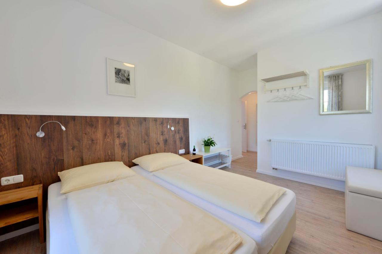 Pension Gambrinus Passau Bagian luar foto