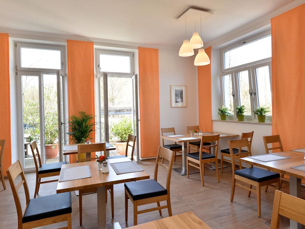 Pension Gambrinus Passau Bagian luar foto