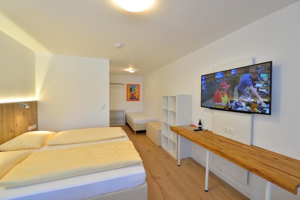 Pension Gambrinus Passau Bagian luar foto