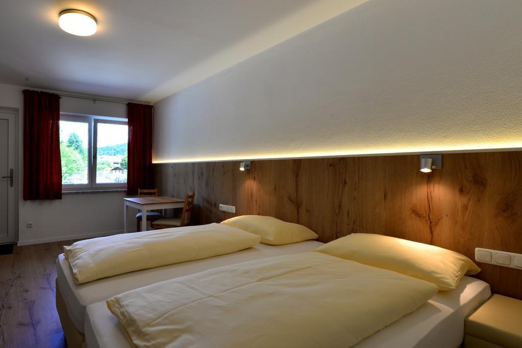 Pension Gambrinus Passau Bagian luar foto