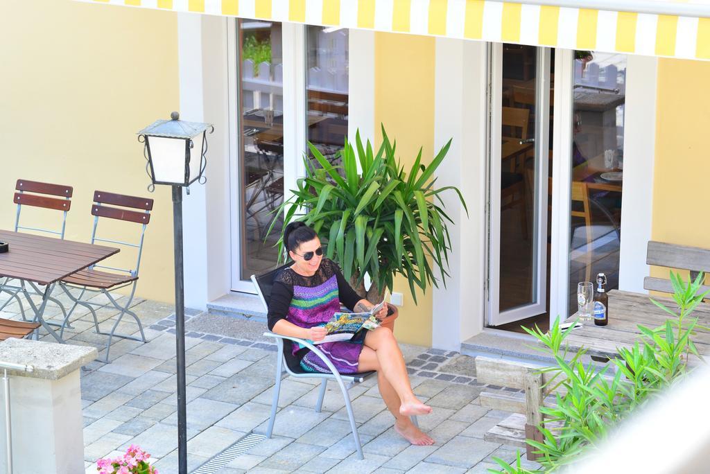 Pension Gambrinus Passau Bagian luar foto